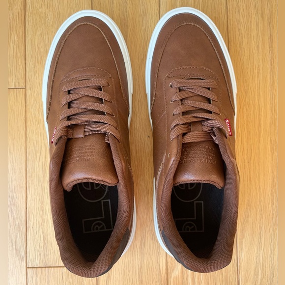 NWOT Men’s Levi's Munro Vegan Leather Sneakers - Brown - Size 8 - Picture 5 of 10